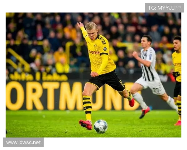 塞维利亚复兴豪强趋势面临考验,欧冠资格竞争对赛季走势形成制约