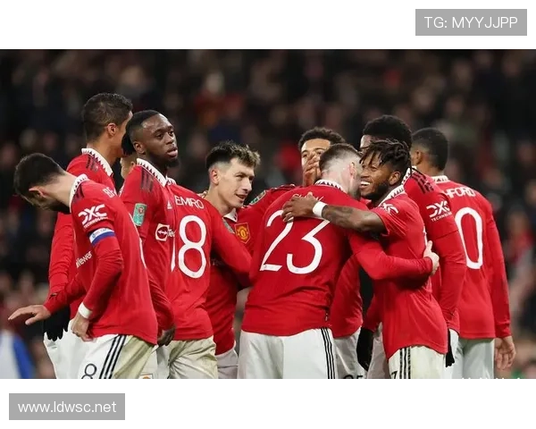 曼城进攻聚焦中路，边路隐患逐步显现影响攻防平衡