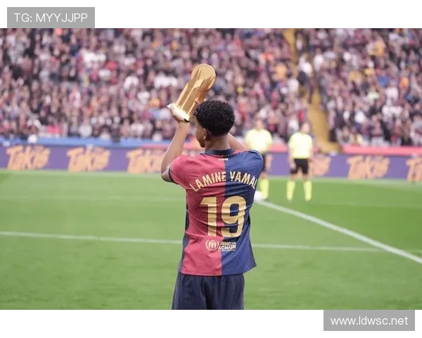 巴萨关键比赛表现波动,对联赛争冠形势形成阶段性影响