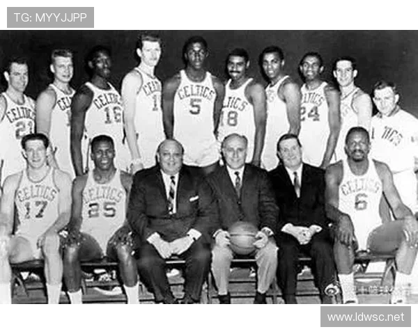 威尔特张伯伦单打数据压制拉塞尔彻底改变内线统治格局